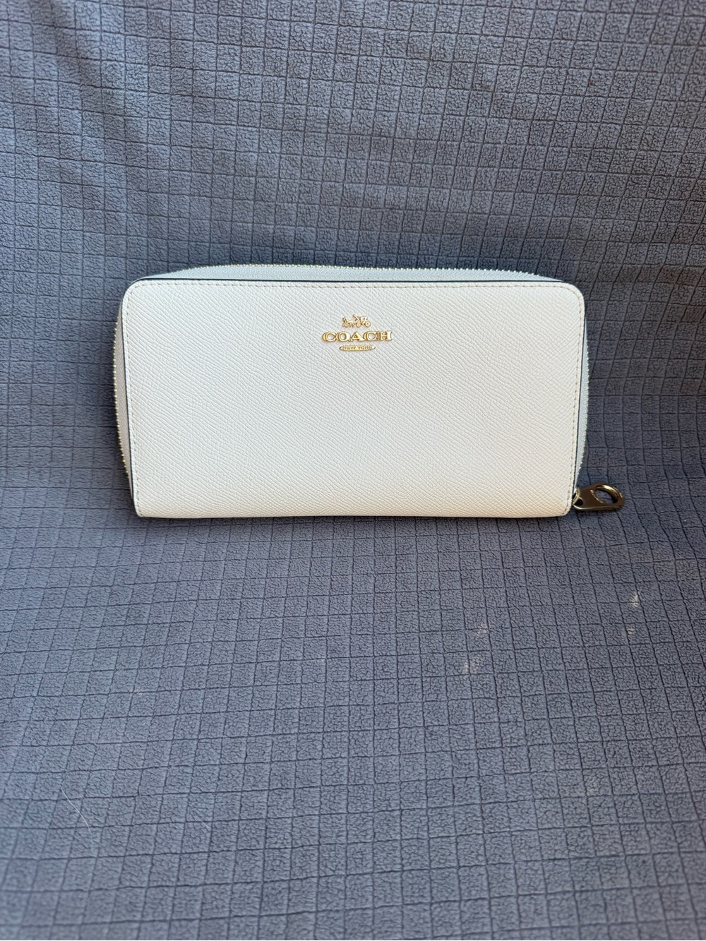 Coach Zip Around Wallet in Cream with Gold Logo